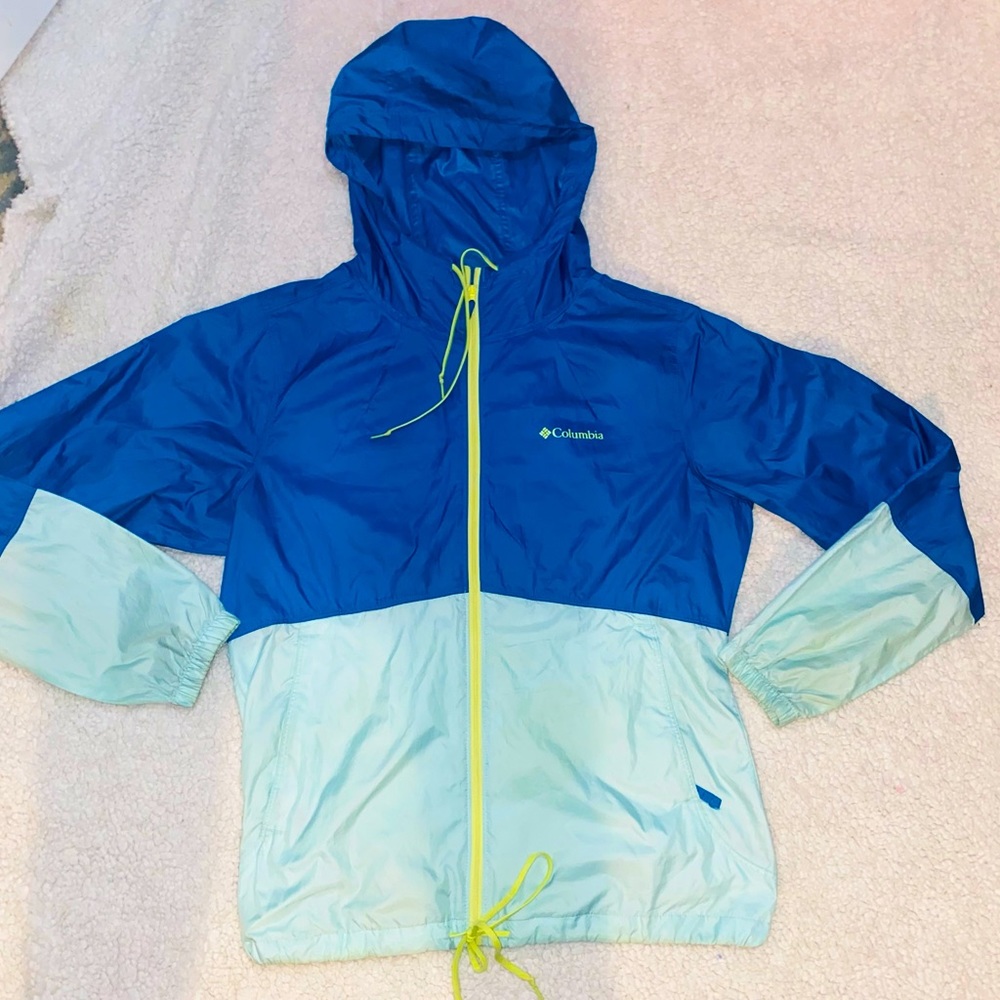 Women's Columbia hooded windbreaker